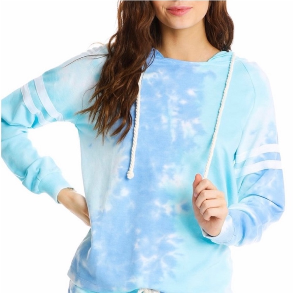 COZY TIE DYE SWEATSHIRT